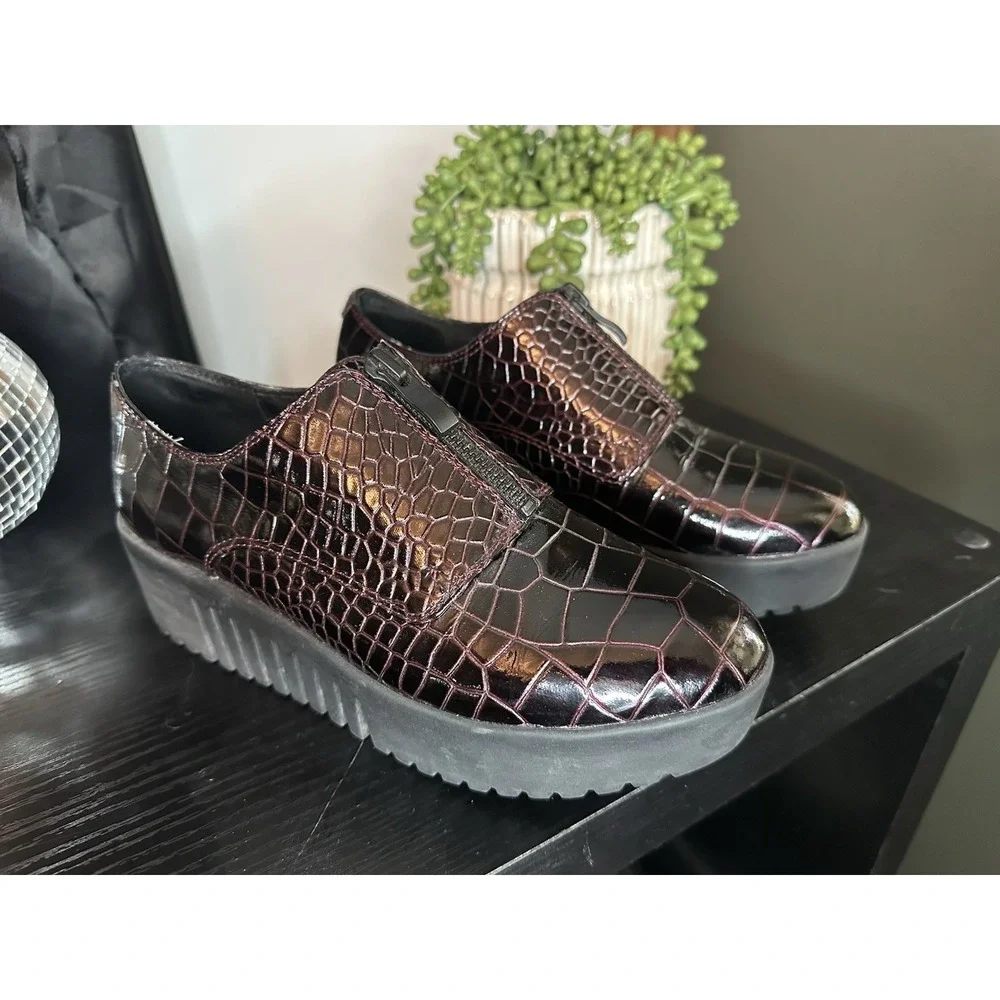 Opening Ceremony Crocodile Embossed Leather‎ Platform Loafers 36